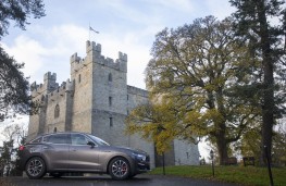Maserati Levante GranLusso Side